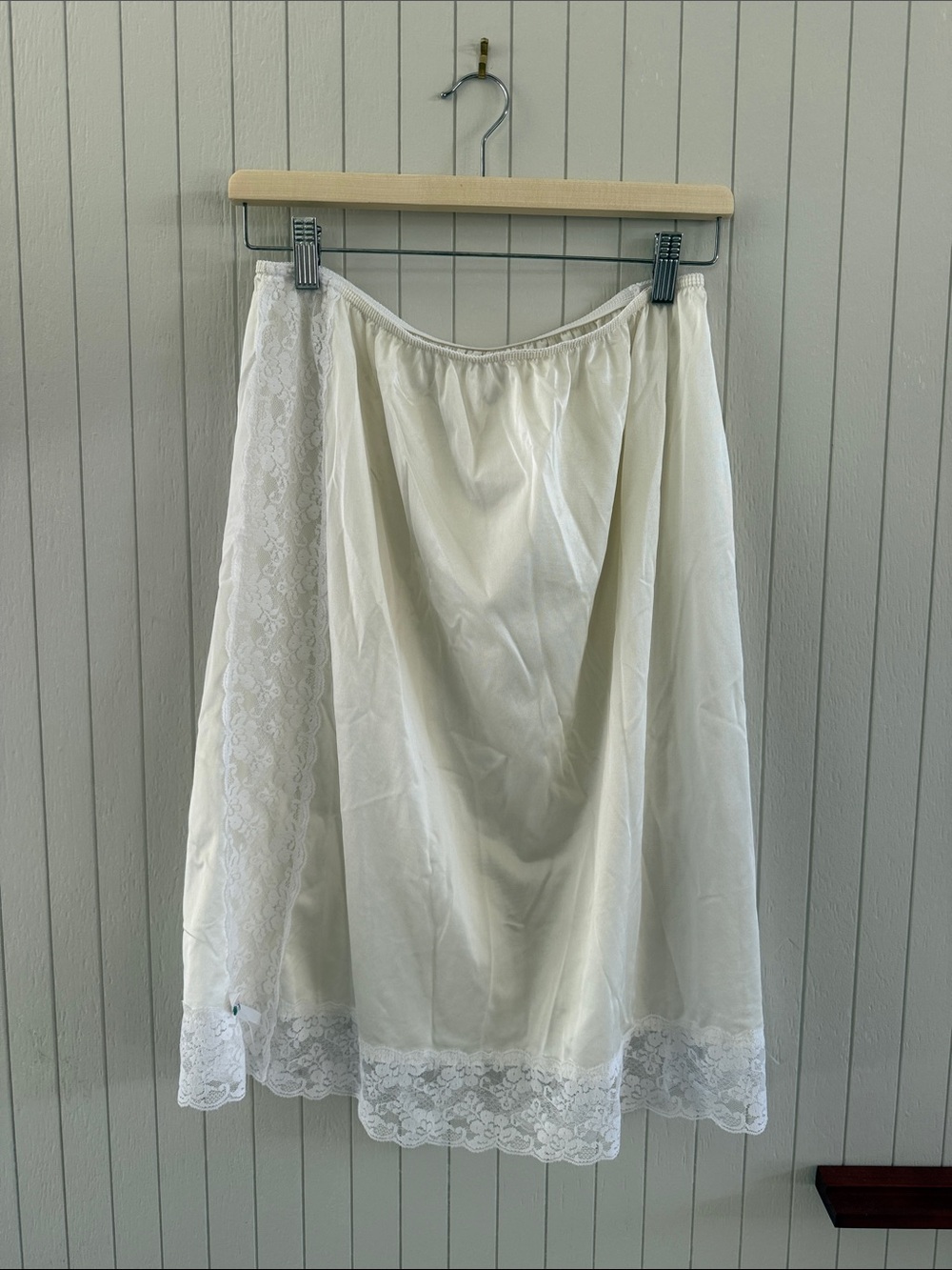 Vintage Cream Lace Trim Half Slip Skirt